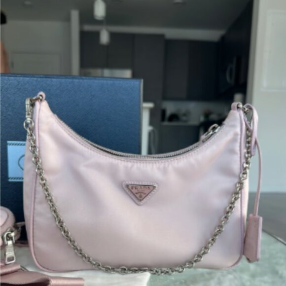 Prada Re-Edition 2005 Re-Nylon bag - Picture 2 of 14